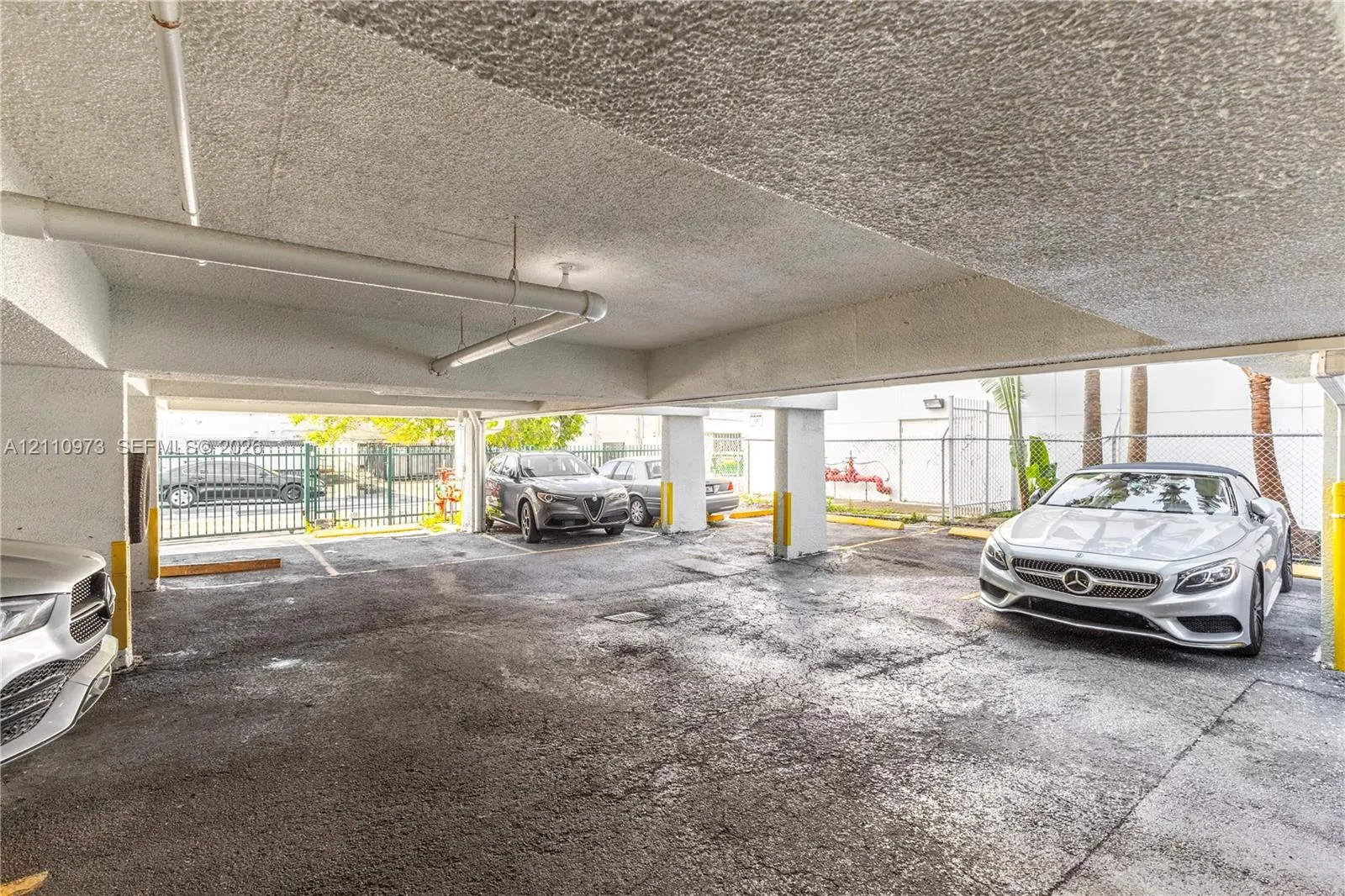 720 Collins Avenue #704