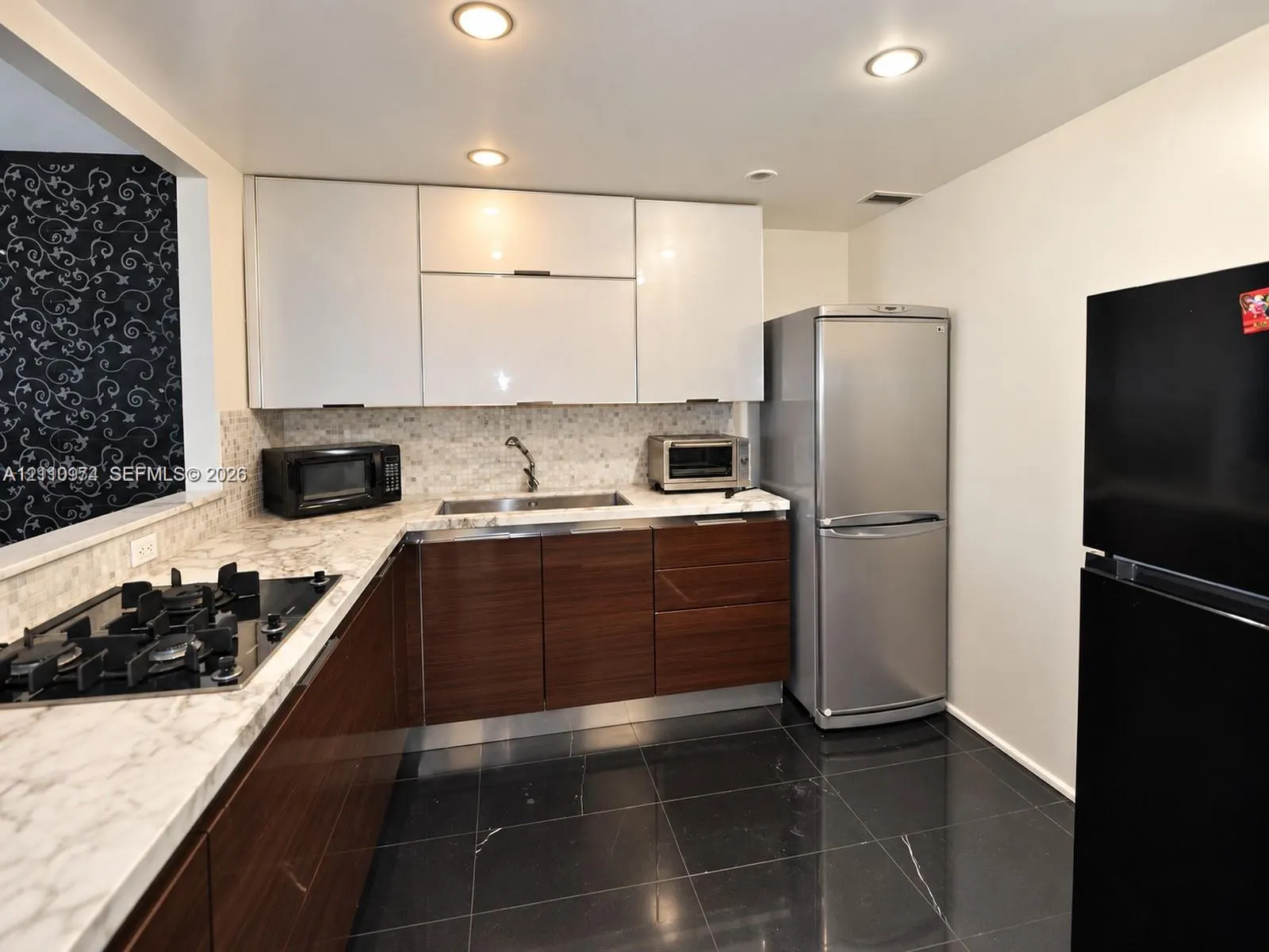 2030 S Ocean Drive #803