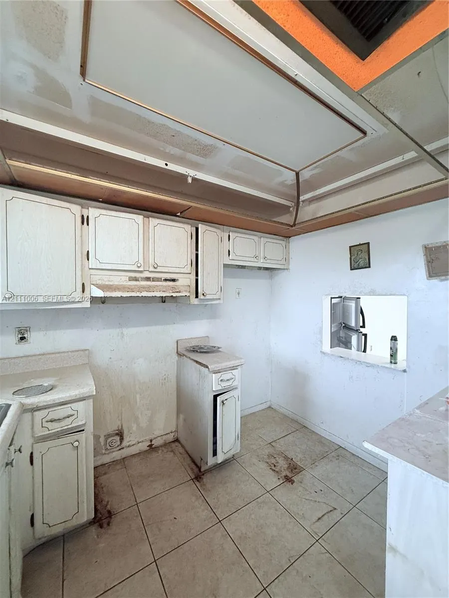 8600 Sunrise Lakes Boulevard #312