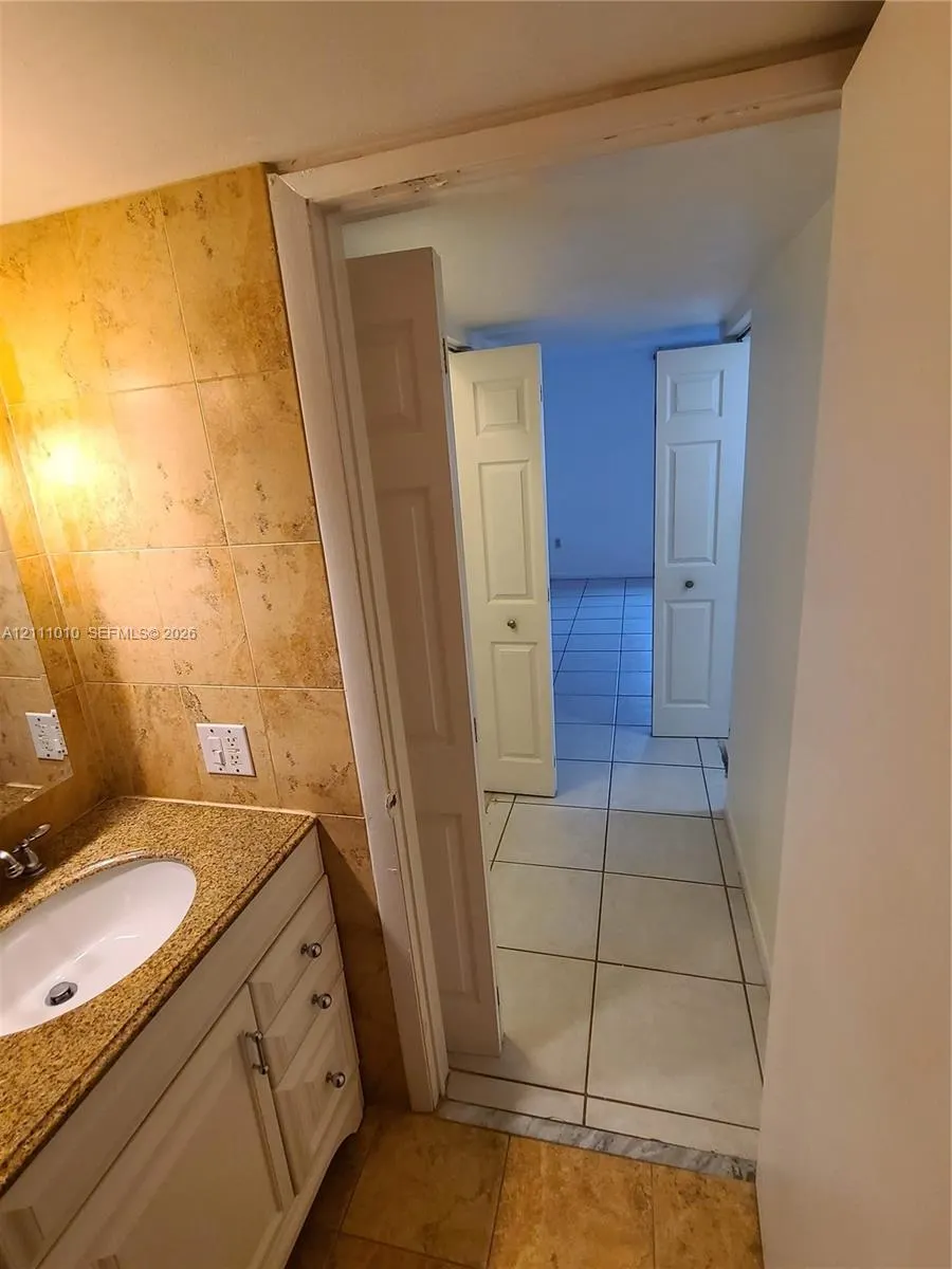 1605 Bay Road #206