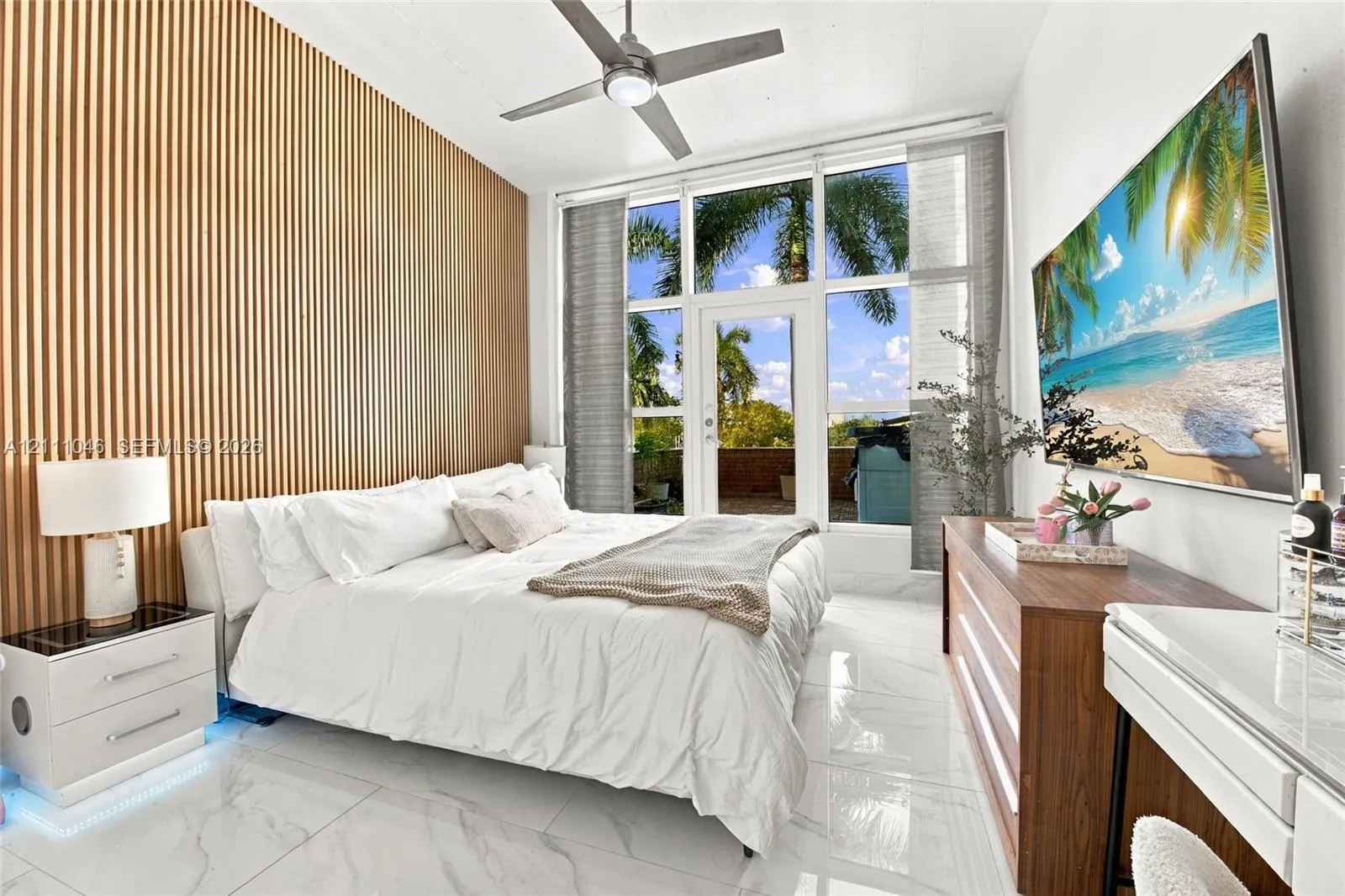 2001 Biscayne Boulevard #3202