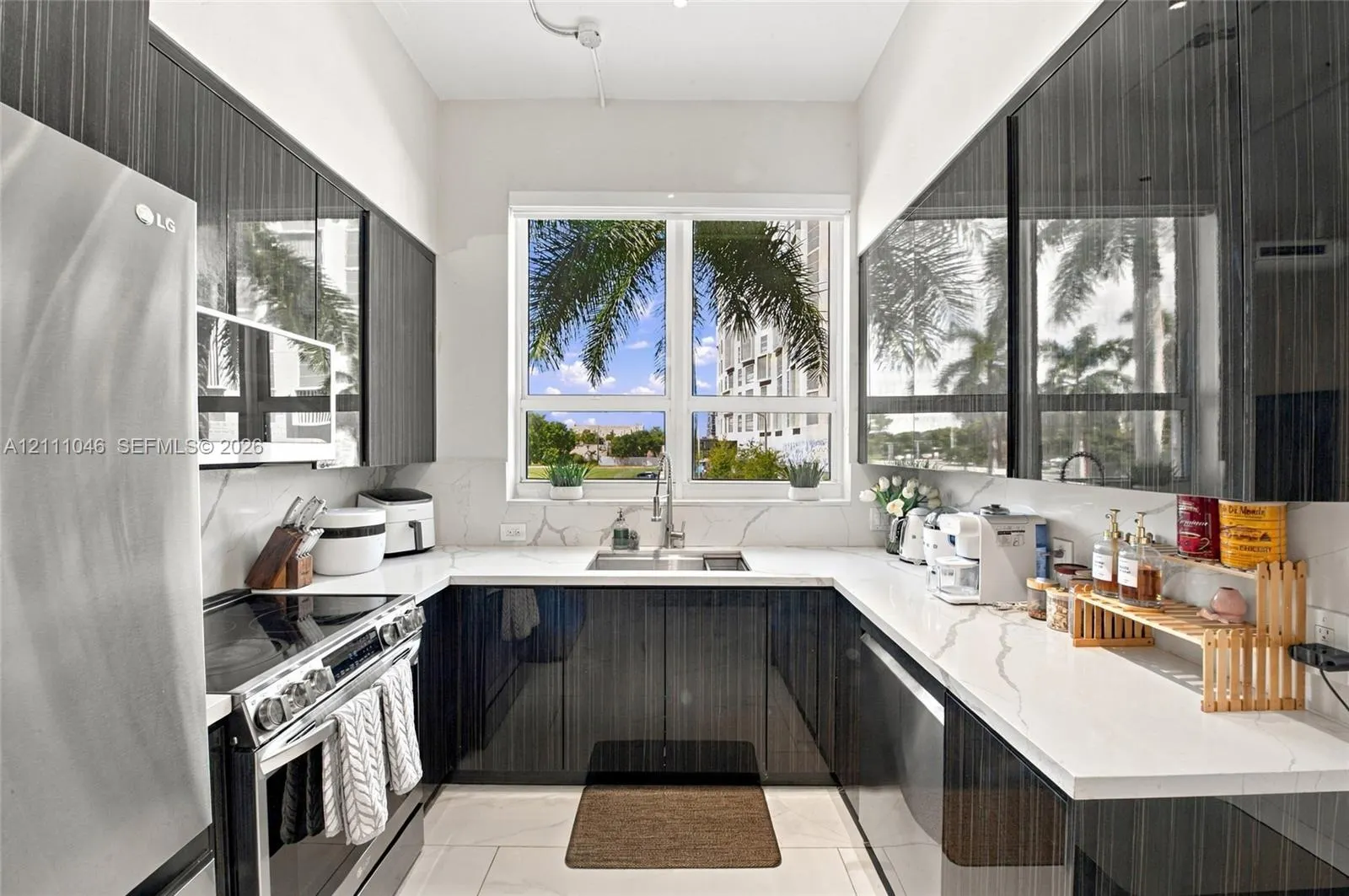 2001 Biscayne Boulevard #3202