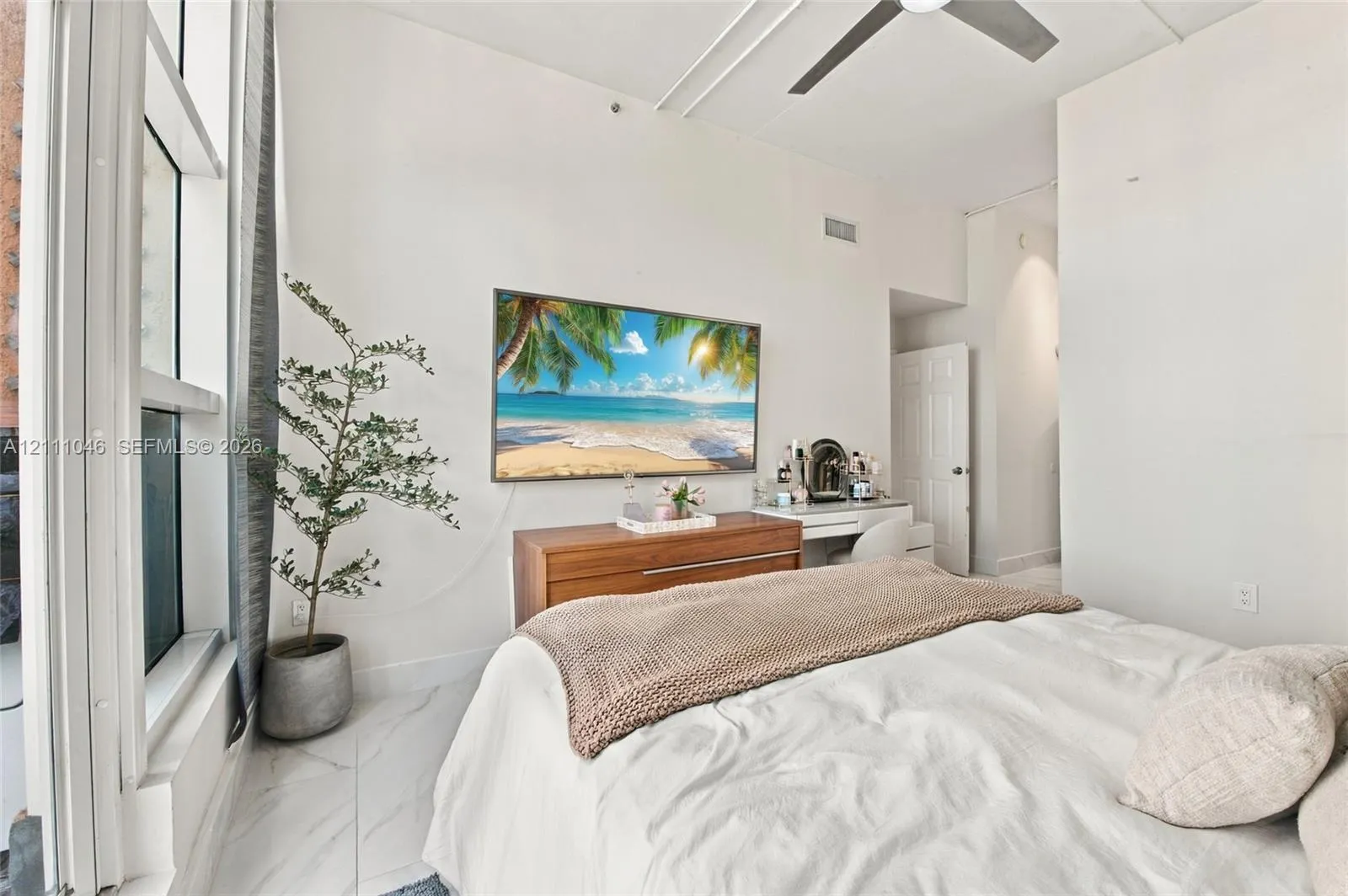 2001 Biscayne Boulevard #3202