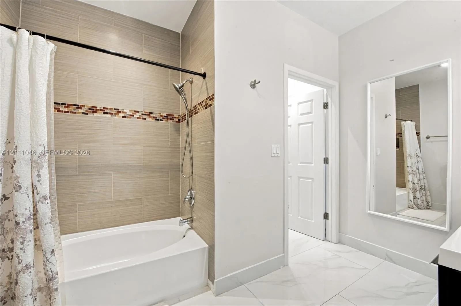 2001 Biscayne Boulevard #3202