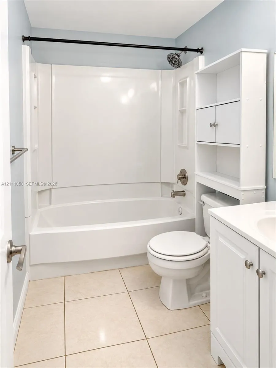 2701 Riverside Drive #212-B