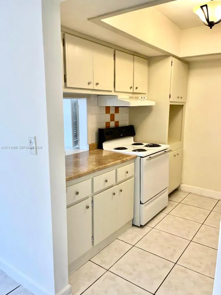 12150 NE 19 Avenue #7
