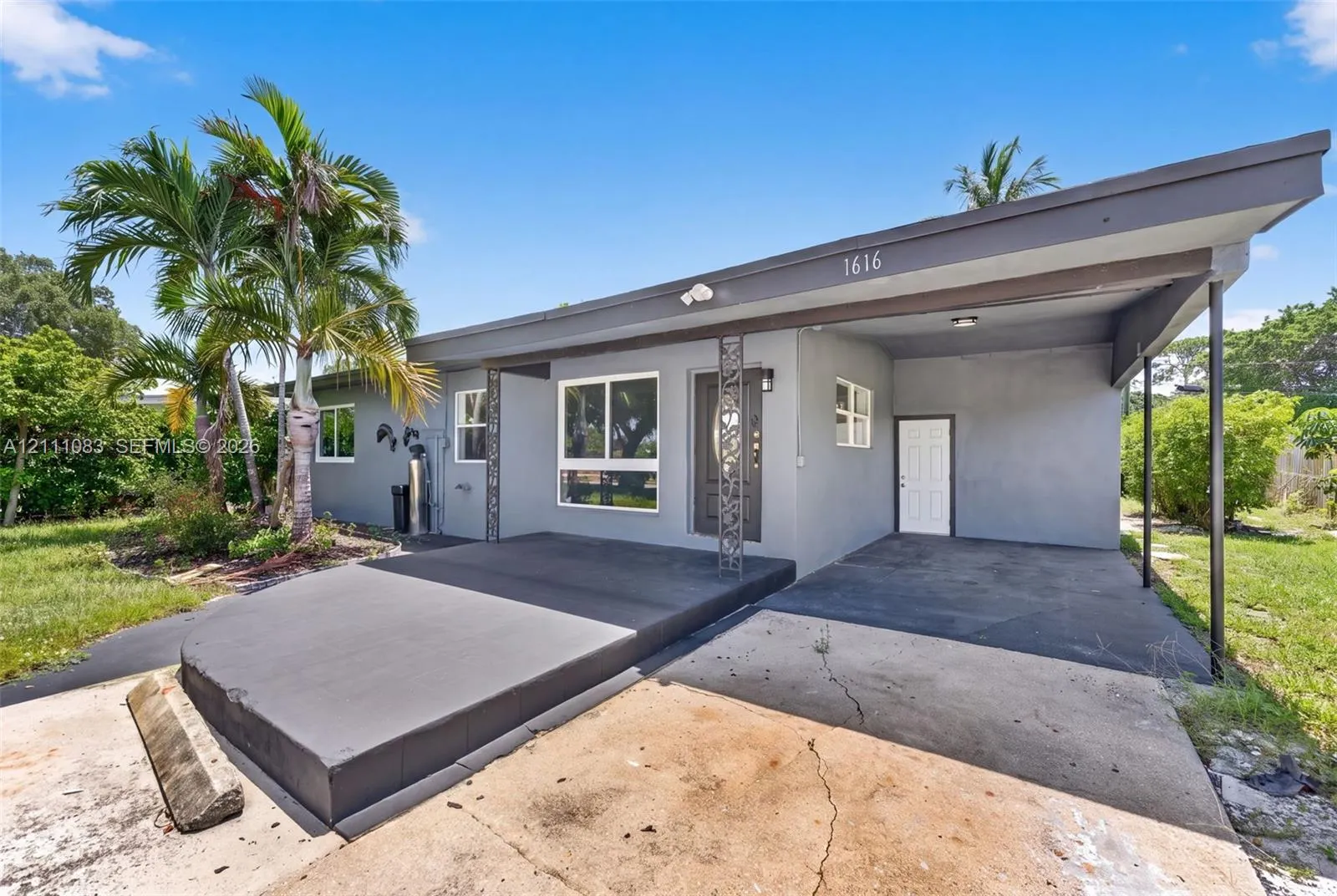 1616 SW 9th Street