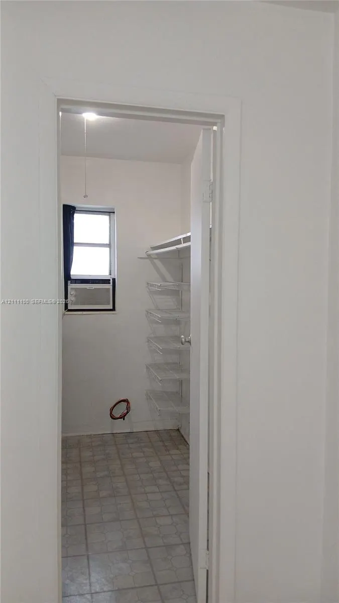 325 NE 2nd Street #4