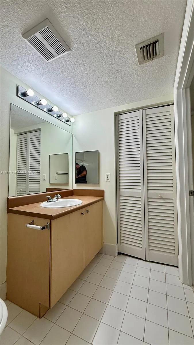 4021 San Marino Boulevard #102