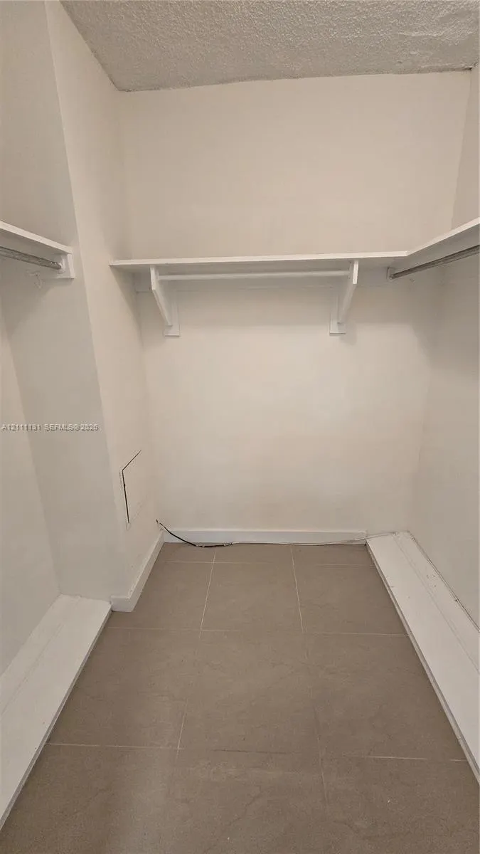 999 Brickell Bay Drive #2006