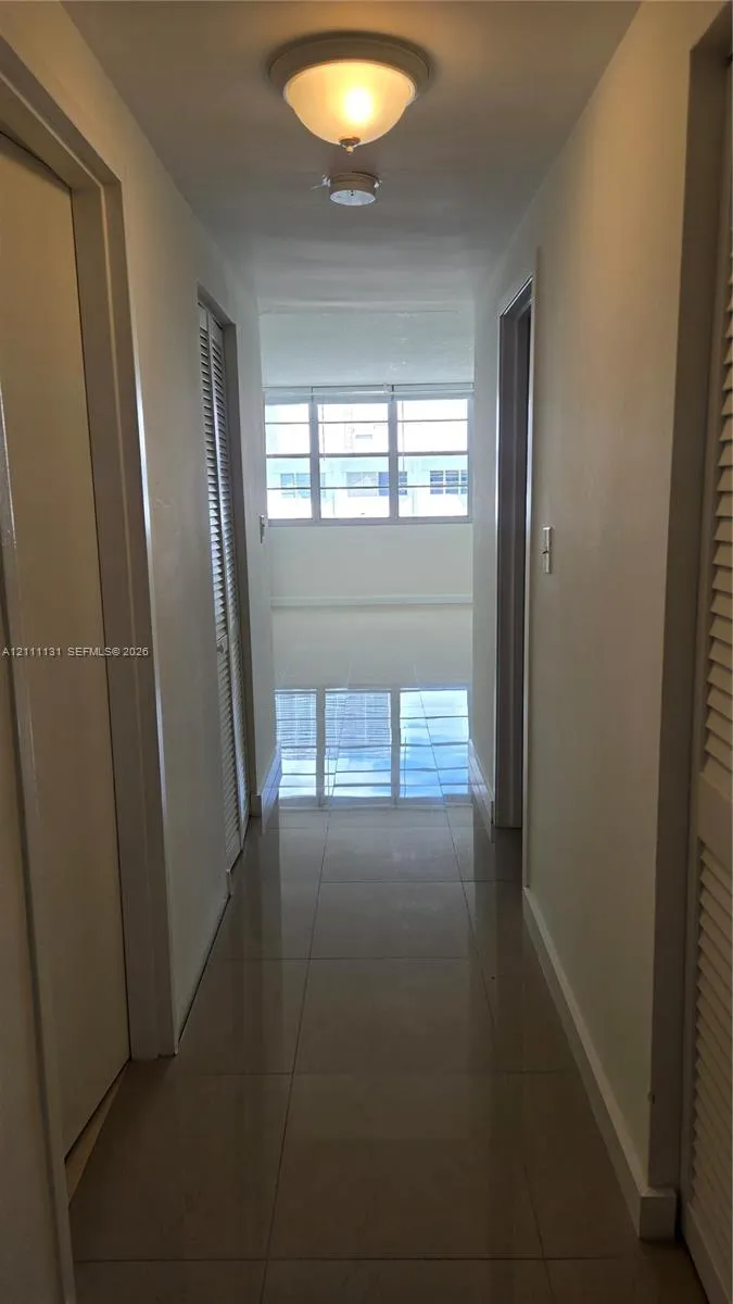 999 Brickell Bay Drive #2006