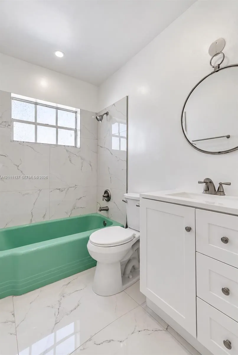 635 8th Street #205