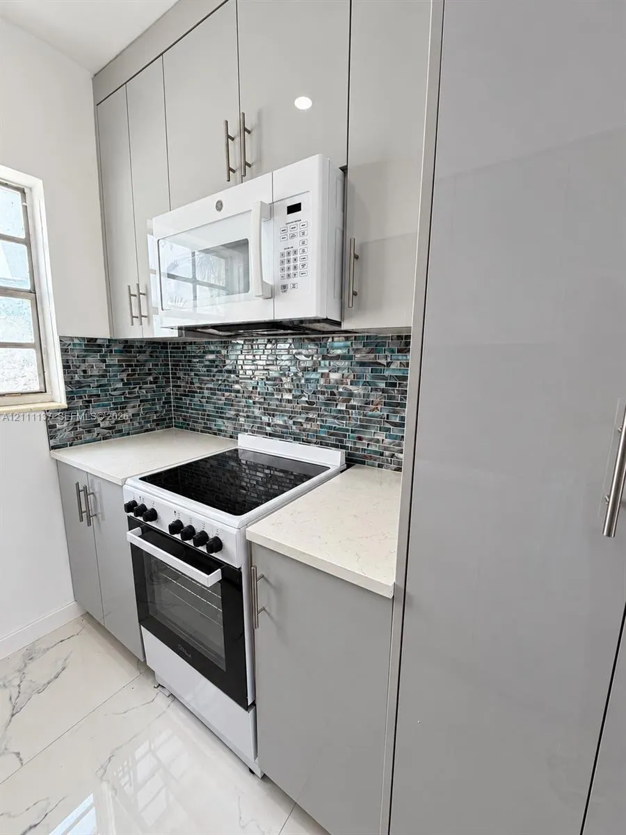 635 8th Street #205