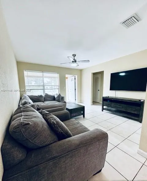 1407 NE 15th Street #1407