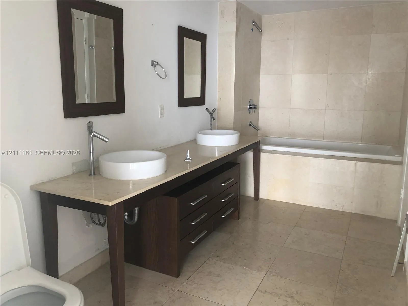 495 Brickell Avenue #3507