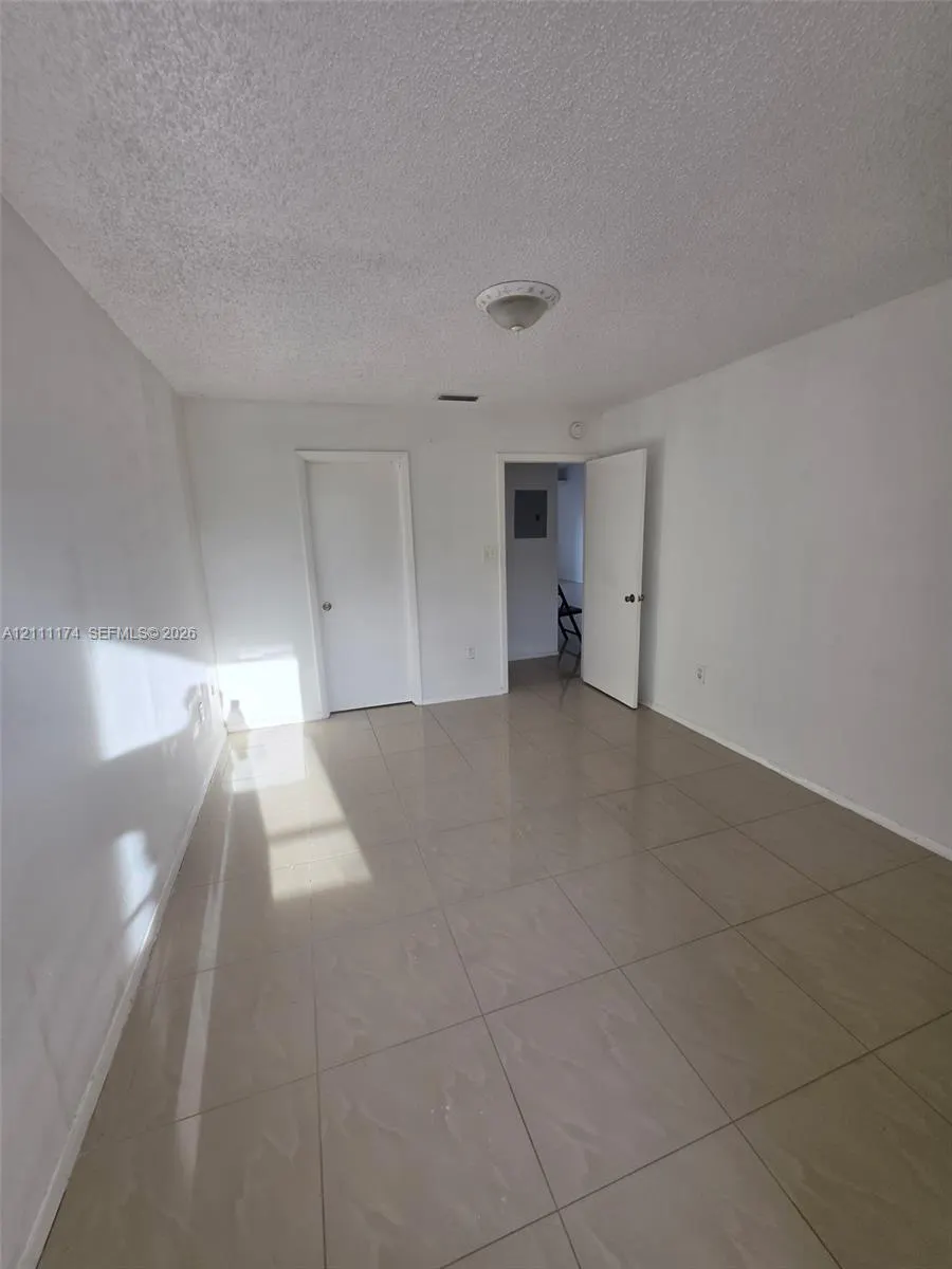 855 SW 113th Way #855