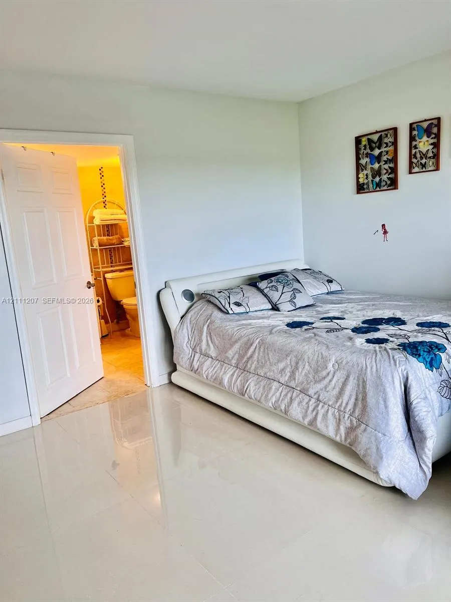 3955 N Nob Hill Road #508