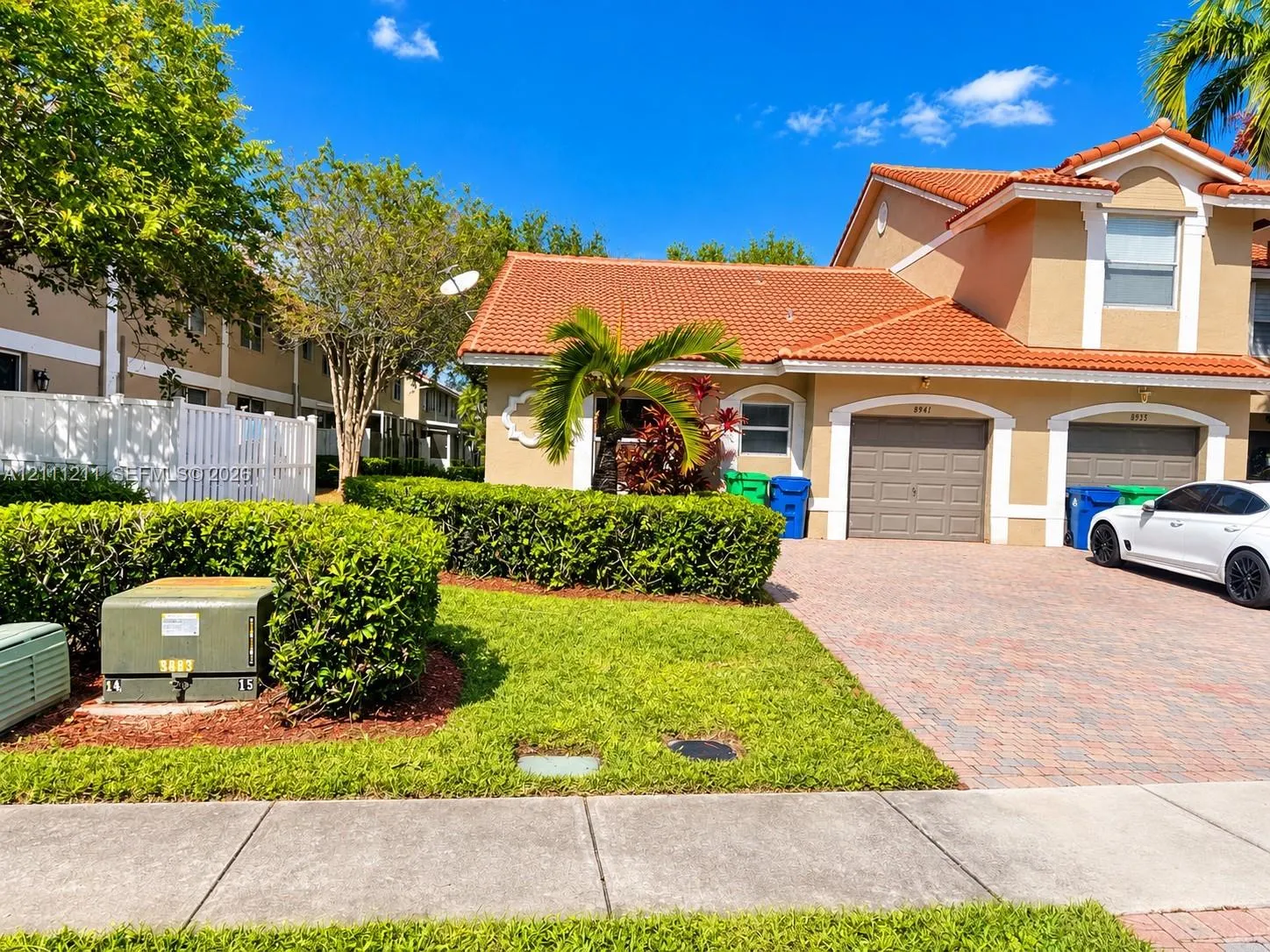 8941 NW 54th Street