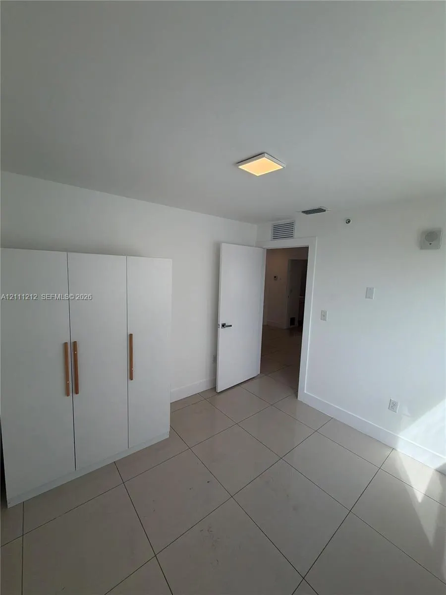 829 SW 18th Avenue #107