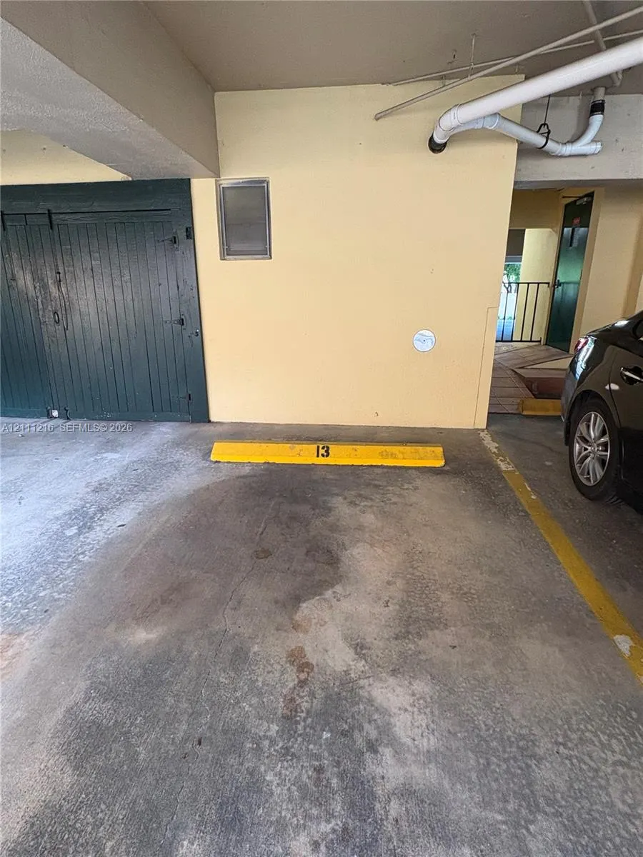 525 Coral Way #303