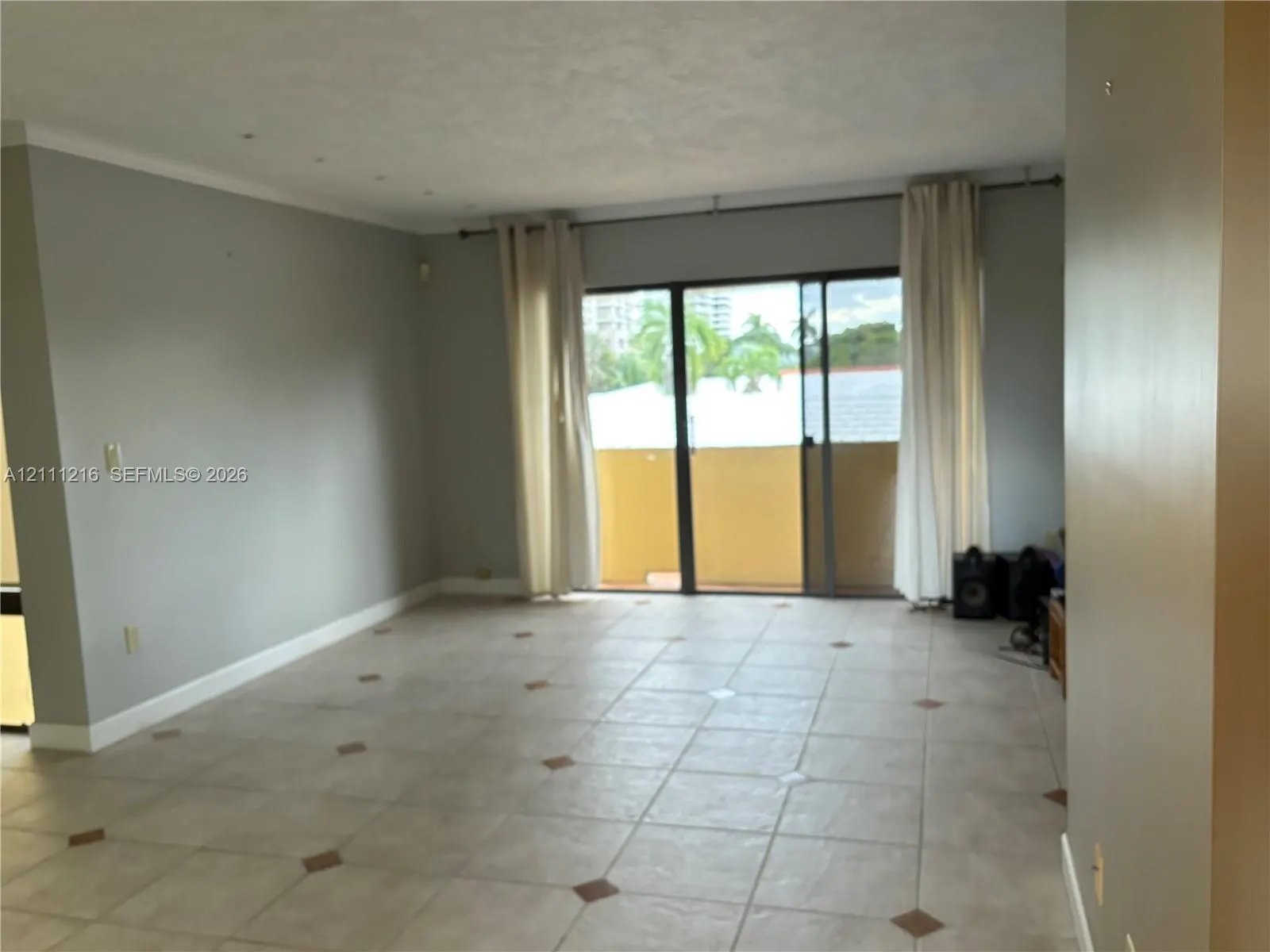 525 Coral Way #303
