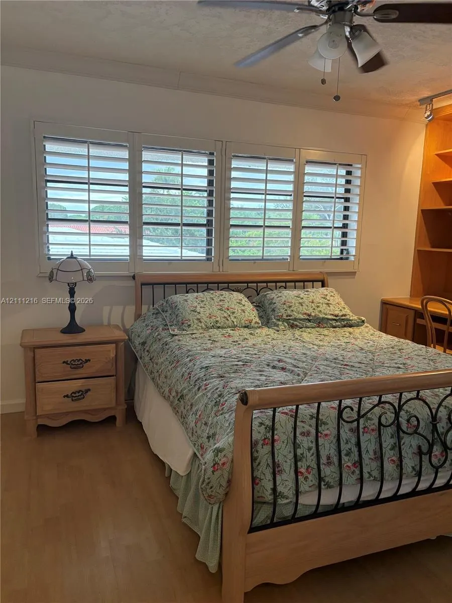 525 Coral Way #303