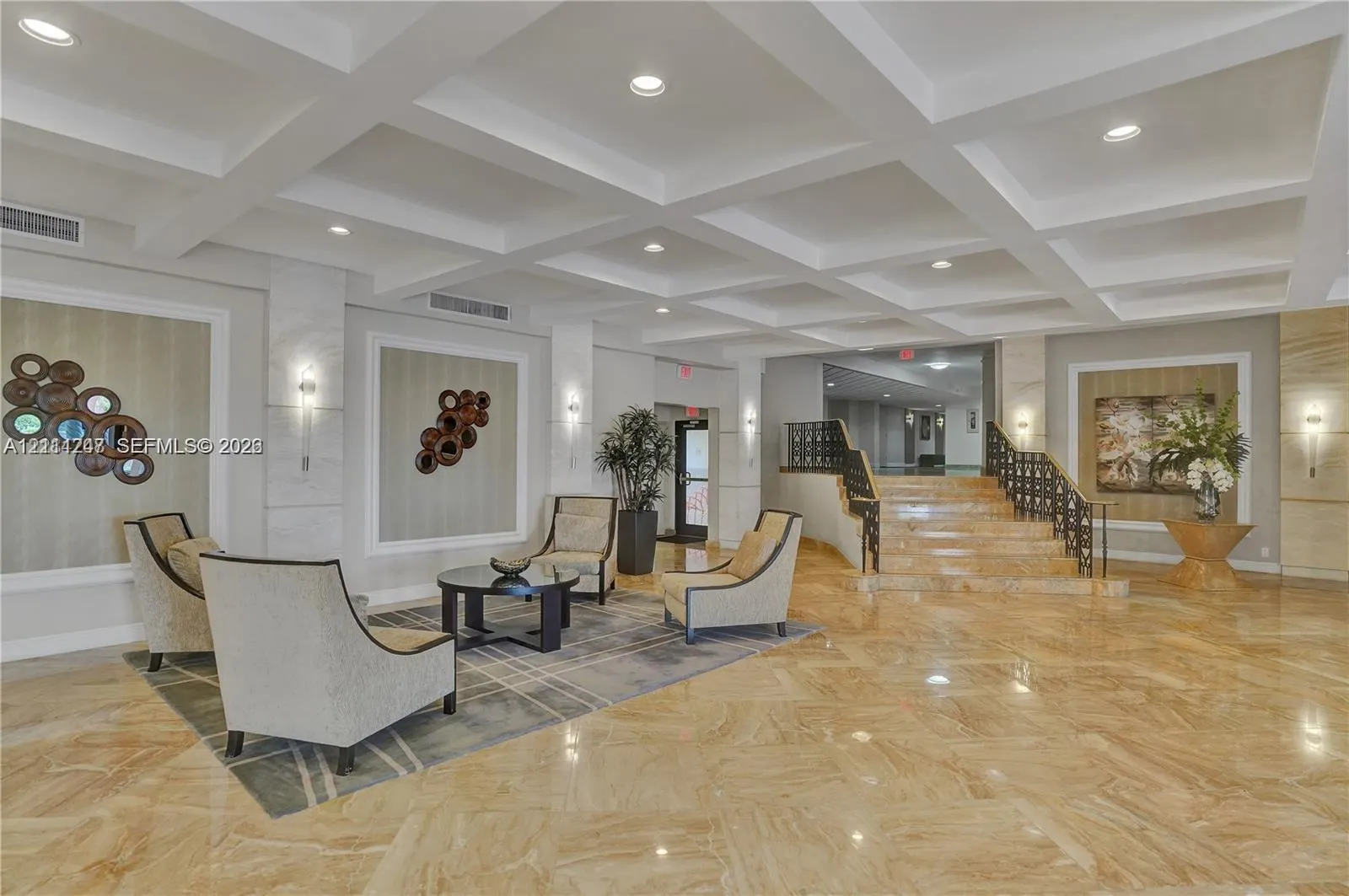 1920 S Ocean Drive #15B
