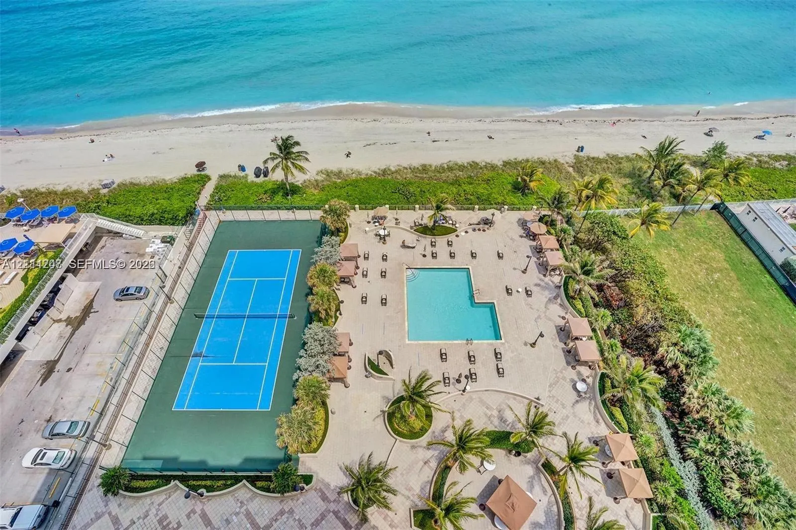 1920 S Ocean Drive #15B