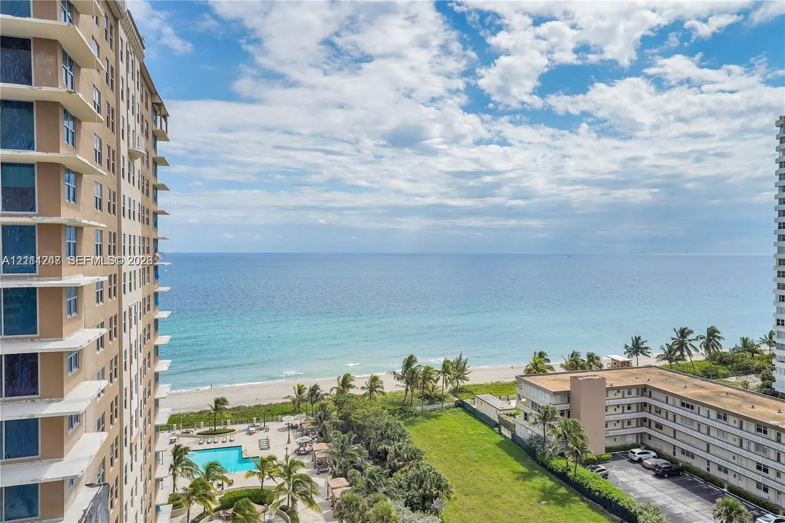 1920 S Ocean Drive #15B