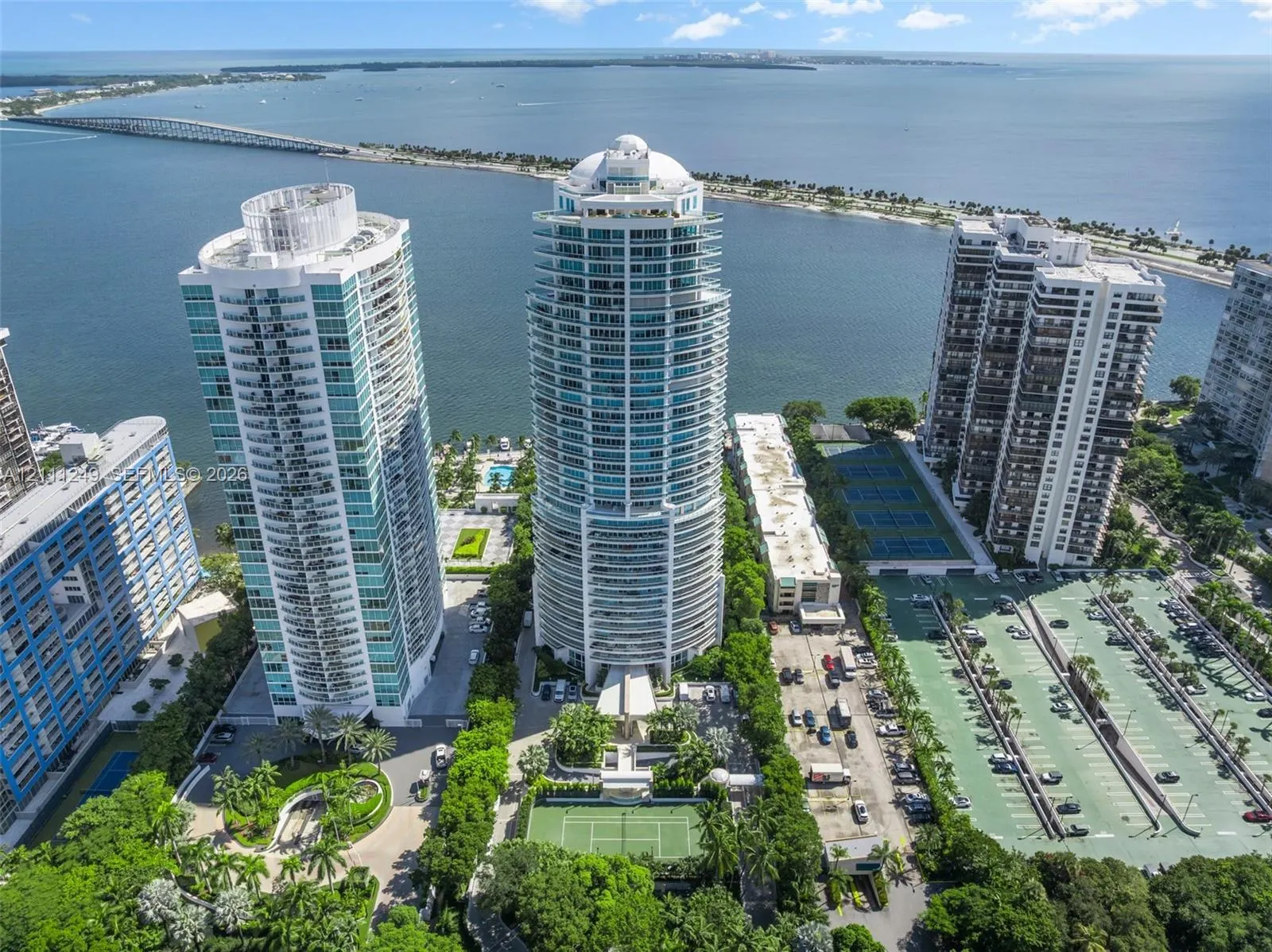 2127 Brickell Avenue #706