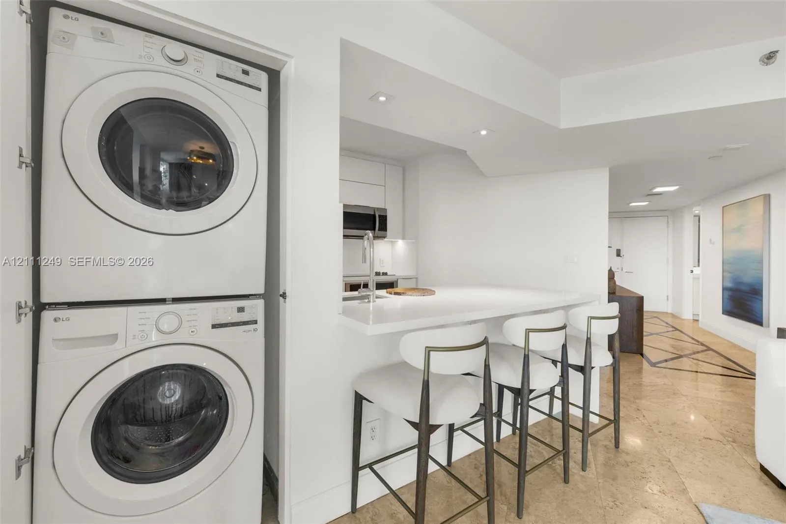 2127 Brickell Avenue #706