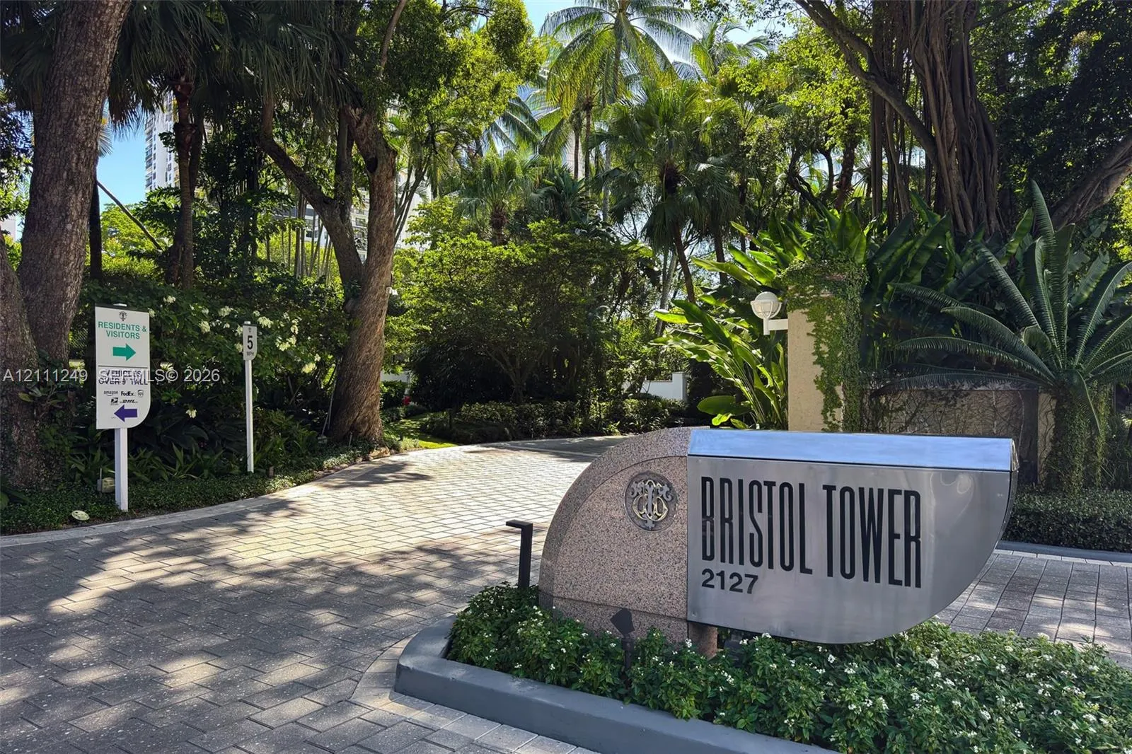 2127 Brickell Avenue #706