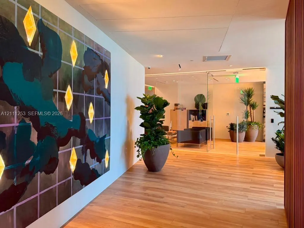 1400 Biscayne Boulevard #2707