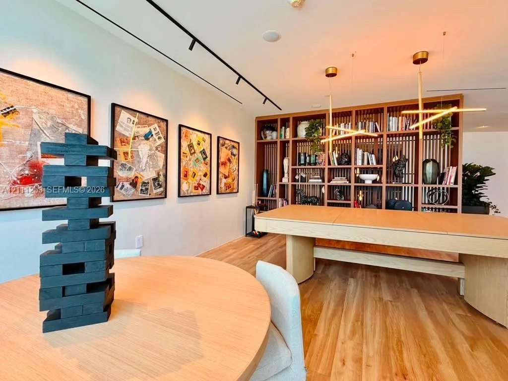 1400 Biscayne Boulevard #2707