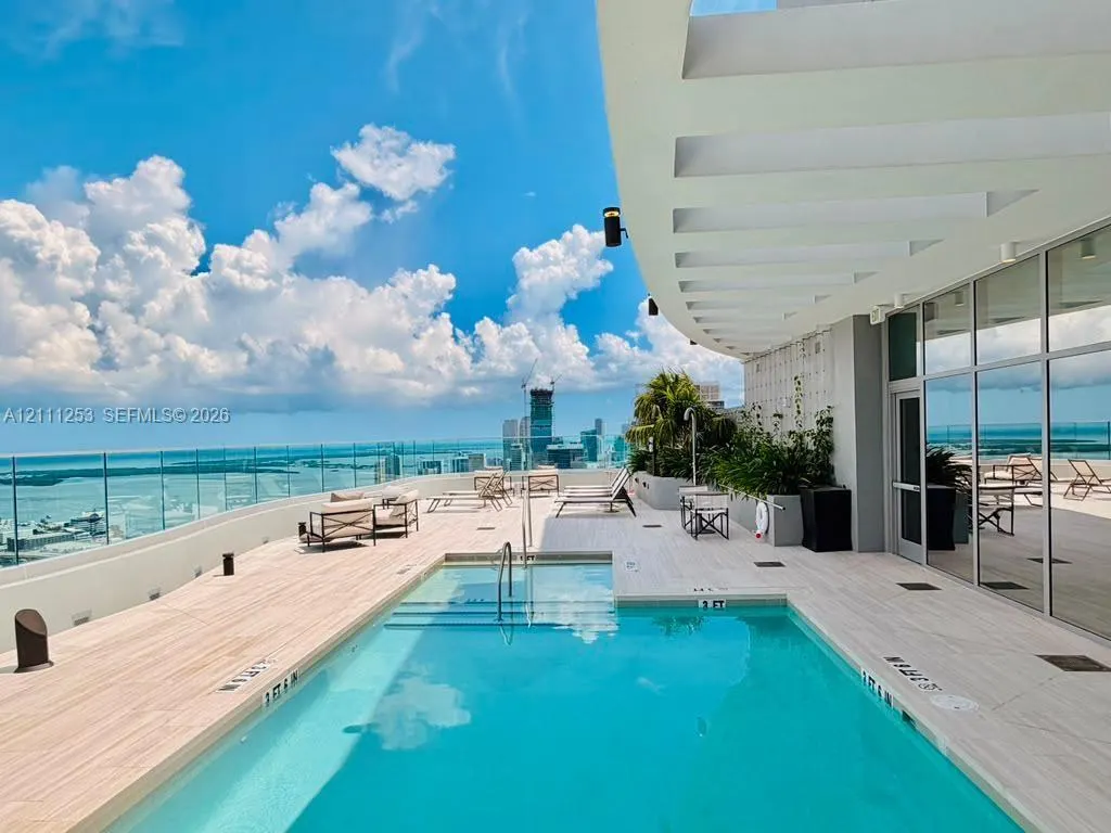 1400 Biscayne Boulevard #2707