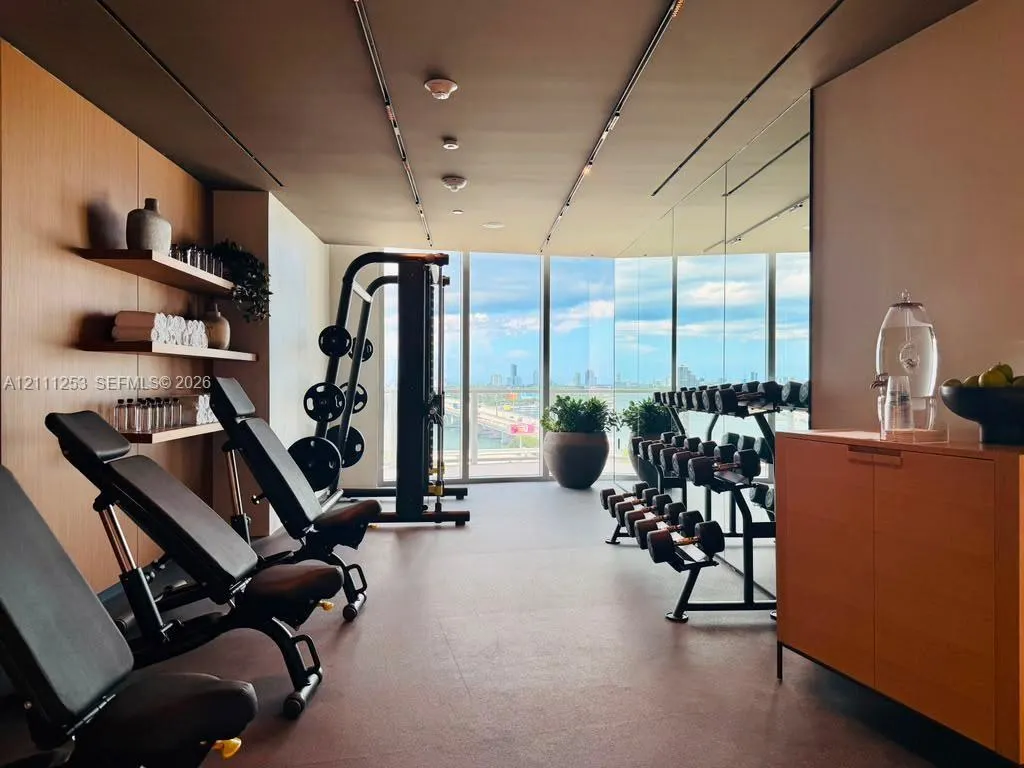1400 Biscayne Boulevard #2707