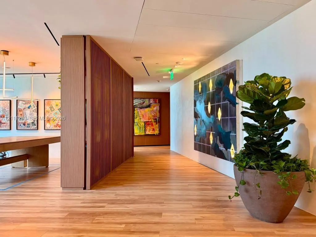1400 Biscayne Boulevard #2707