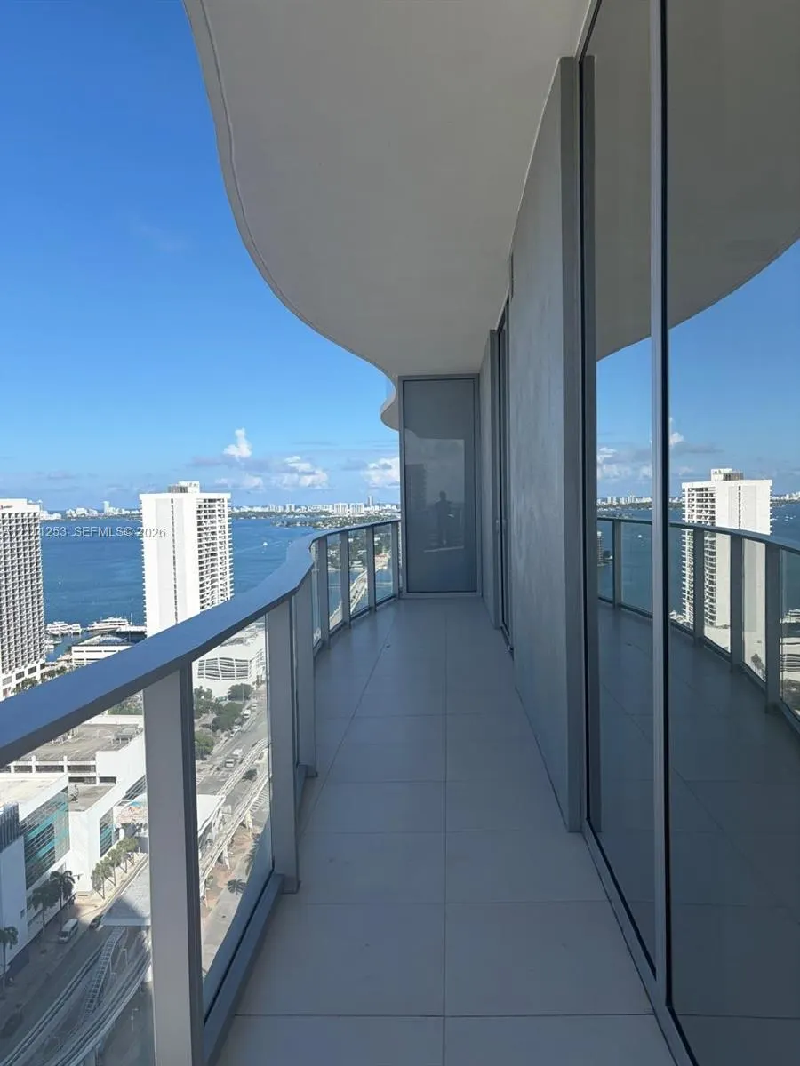 1400 Biscayne Boulevard #2707