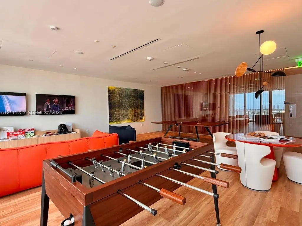 1400 Biscayne Boulevard #2707