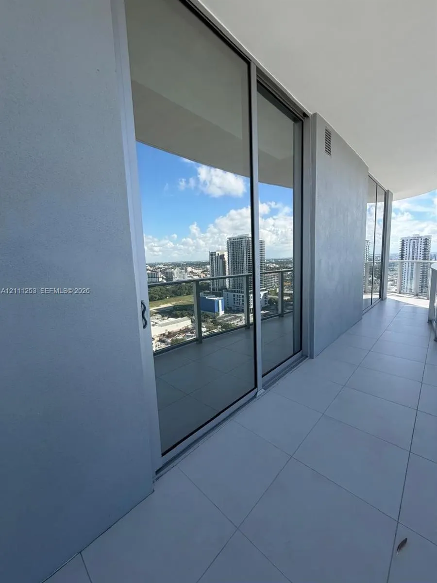 1400 Biscayne Boulevard #2707