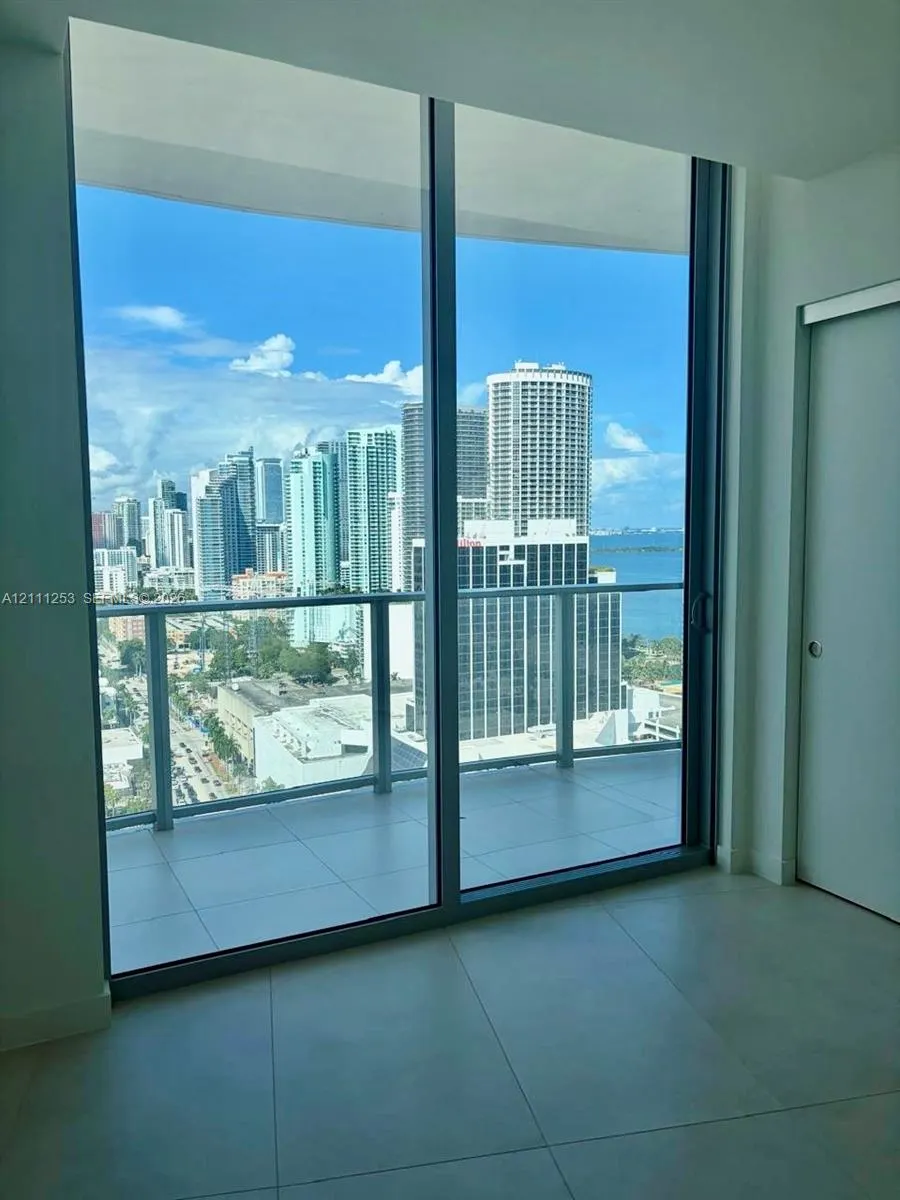 1400 Biscayne Boulevard #2707