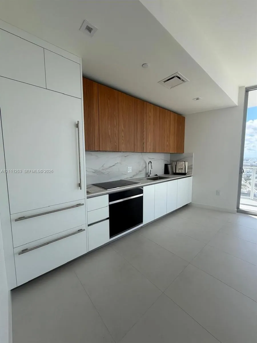 1400 Biscayne Boulevard #2707