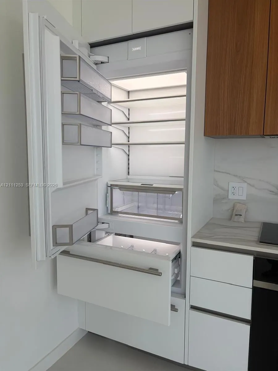 1400 Biscayne Boulevard #2707