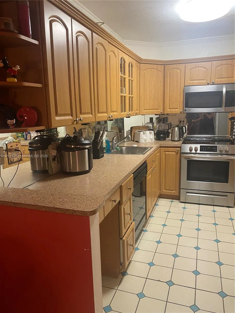 300 Bayview Drive #409