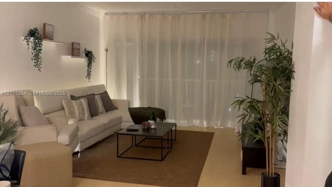 300 Bayview Drive #409