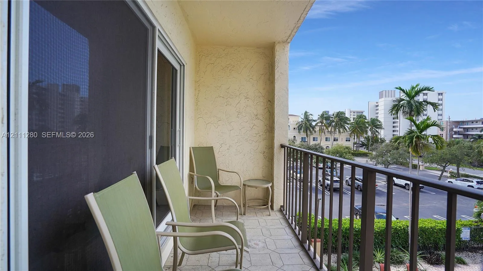 400 N Riverside Drive #305