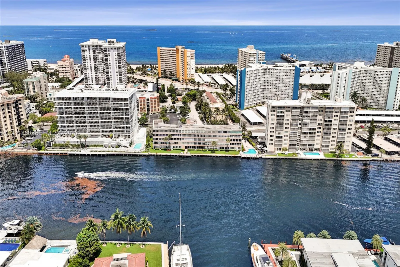 400 N Riverside Drive #305