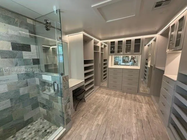 1033 NE 34th Street