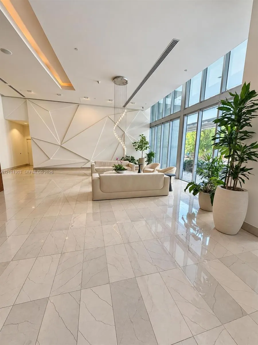1111 SW 1st Avenue #2324-N