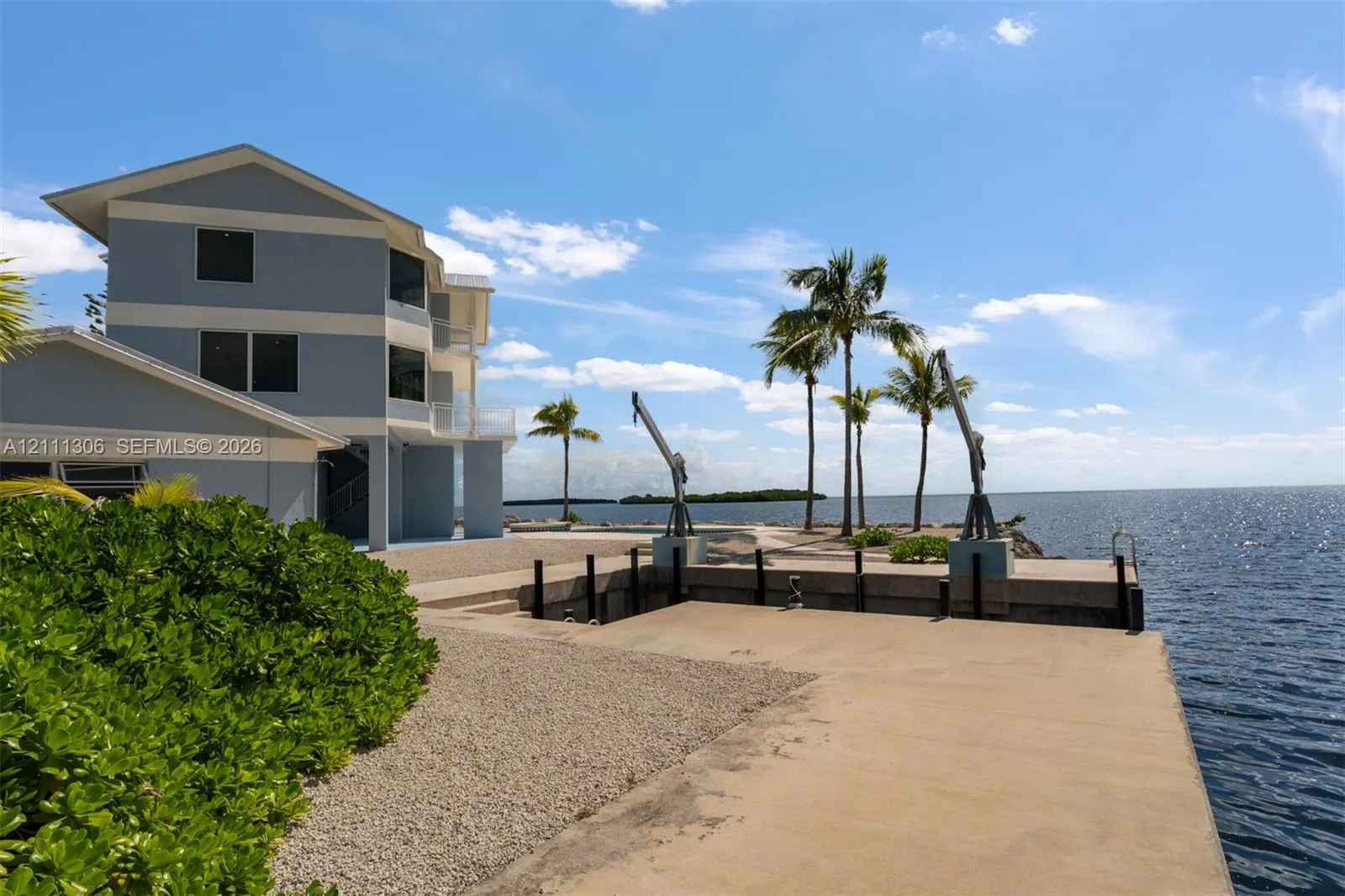 1200 Mockingbird Road